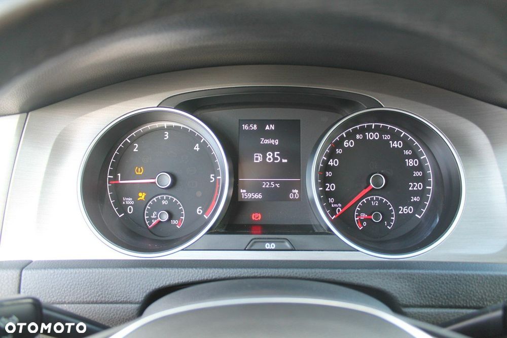 Volkswagen Golf - 14