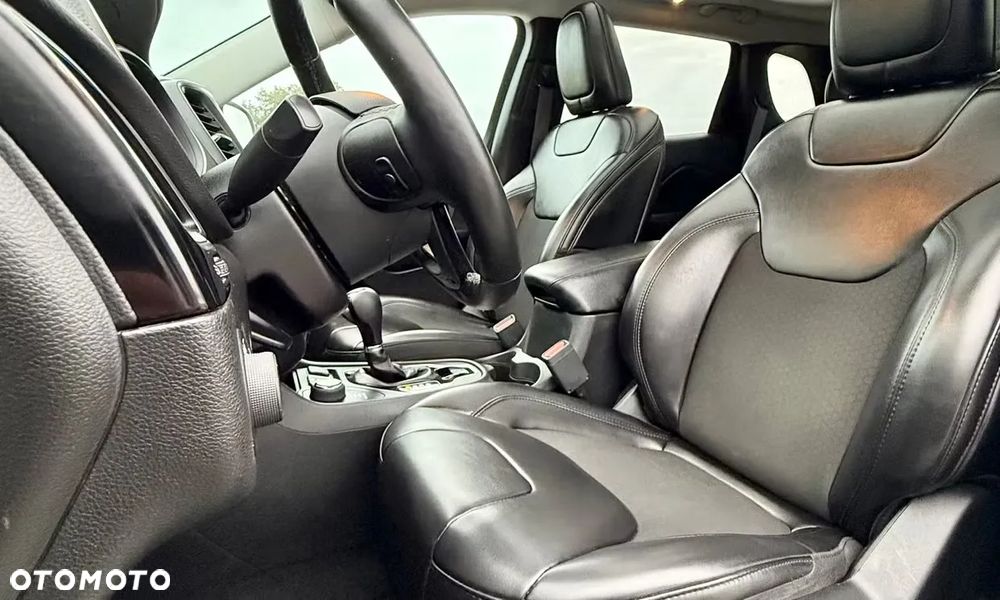 Jeep Cherokee 3.2 V6 Pentastar Active Drive I Automatik Limited - 13