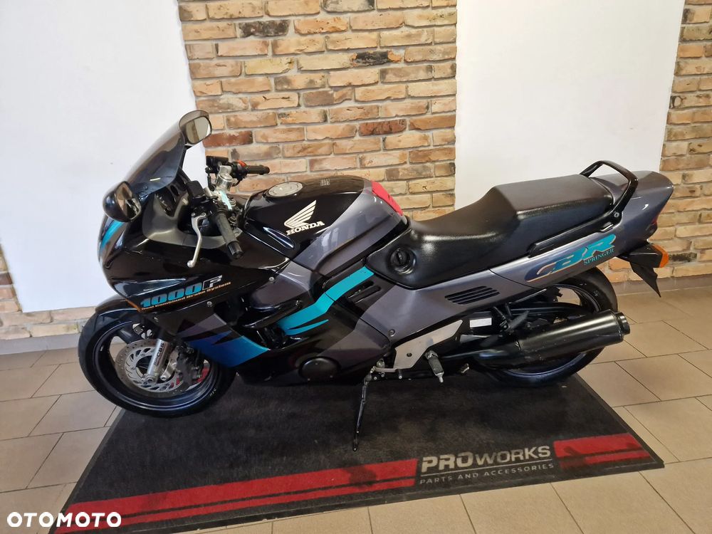 Honda CBR - 5