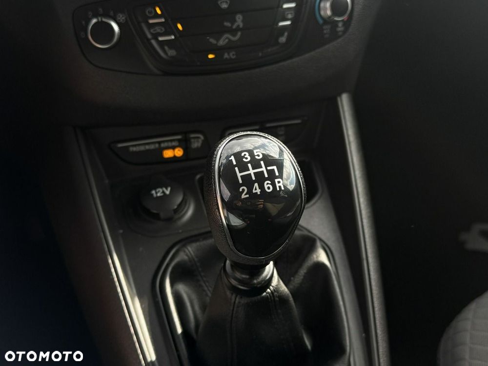 Ford Tourneo Courier - 11