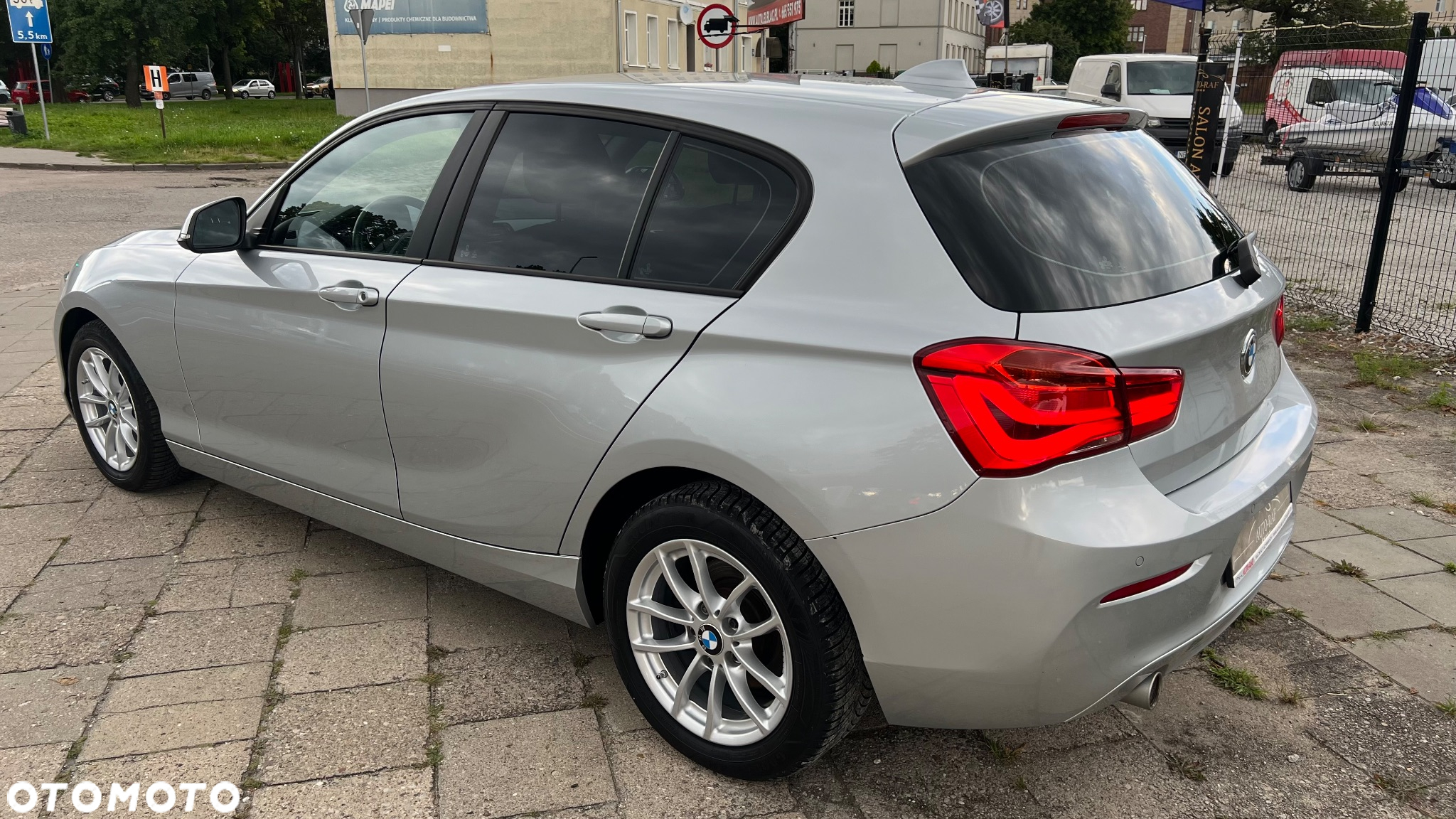 BMW Seria 1 116i M Sport - 6