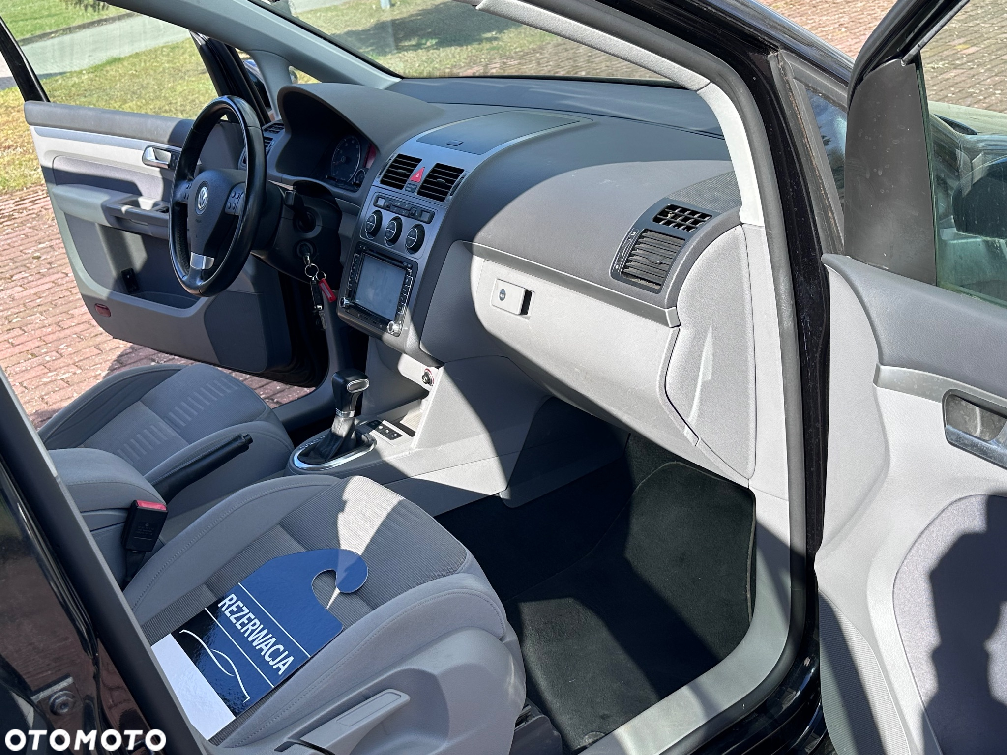 Volkswagen Touran - 10