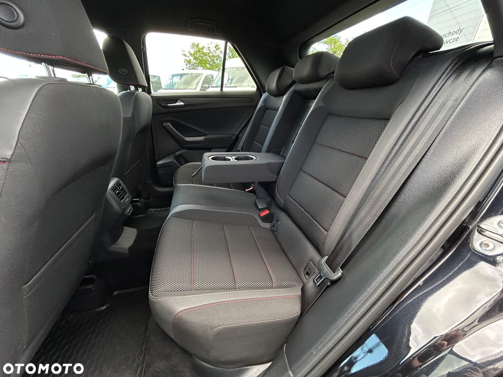 Volkswagen T-Roc 1.5 TSI GPF ACT Premium DSG - 18