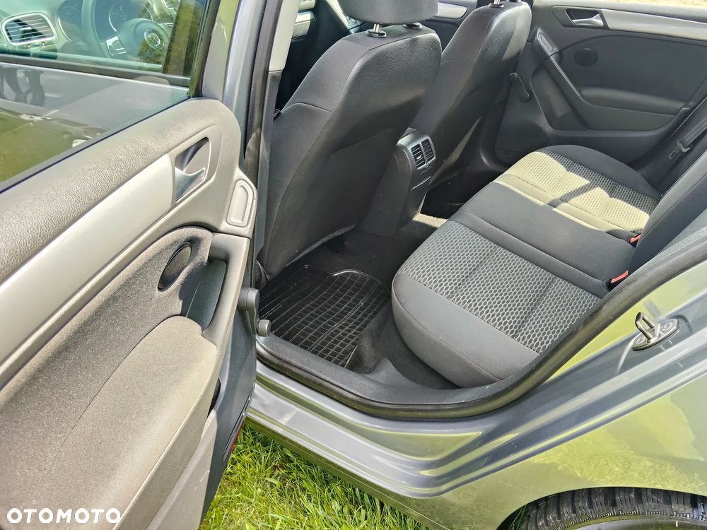 Volkswagen Golf 1.6 TDI BlueMot Comfortline - 6