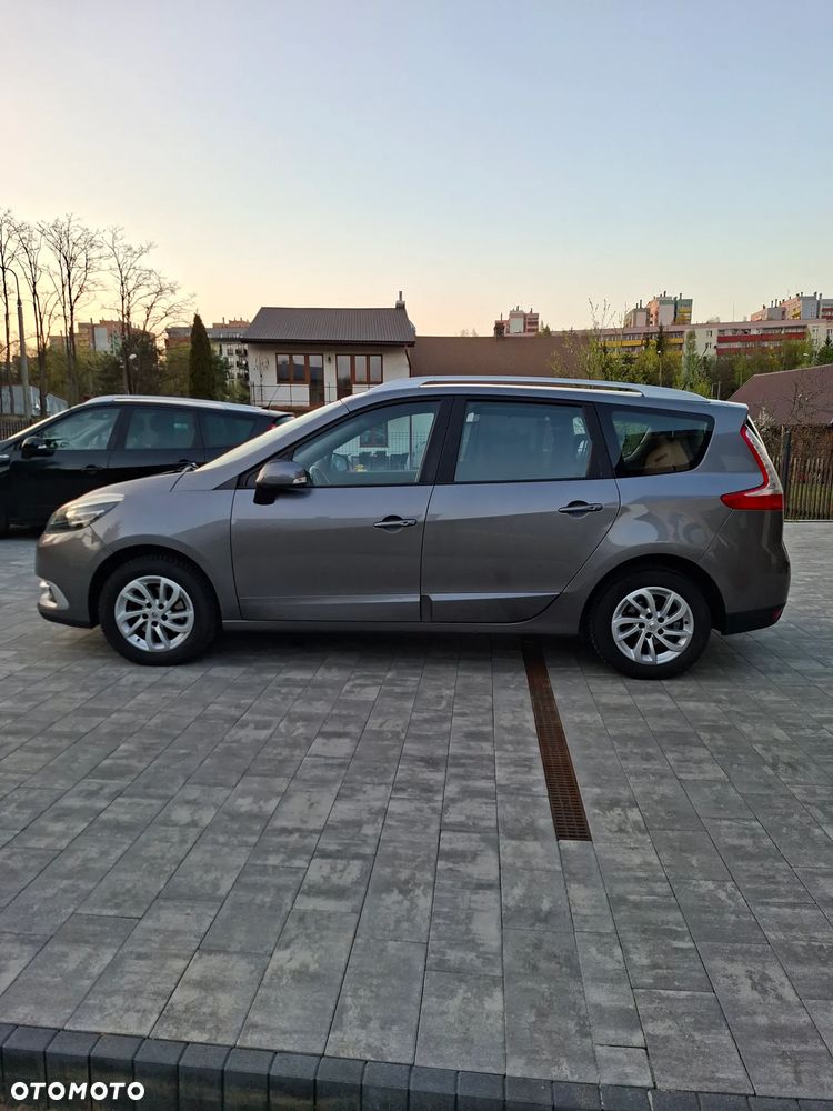 Renault Grand Scenic dCi 110 EDC Paris - 19