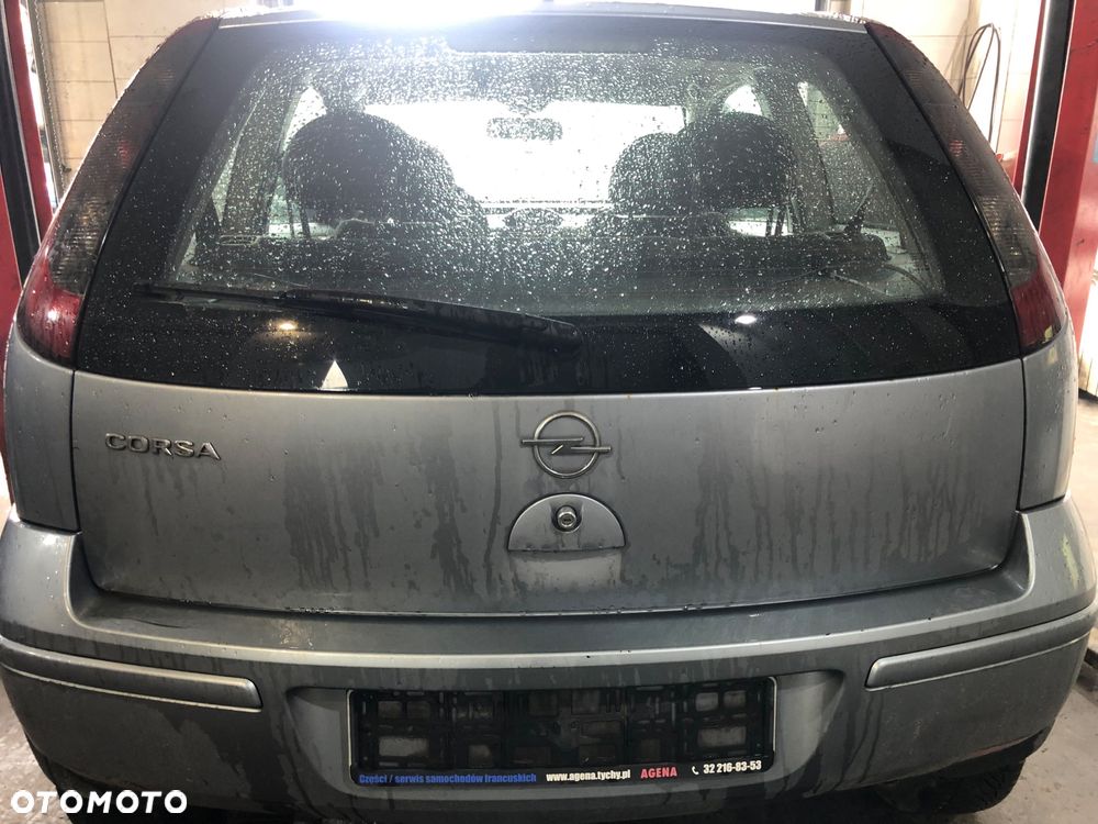 Lampa tył prawa lewa  Opel Corsa C 2004 r. - 2