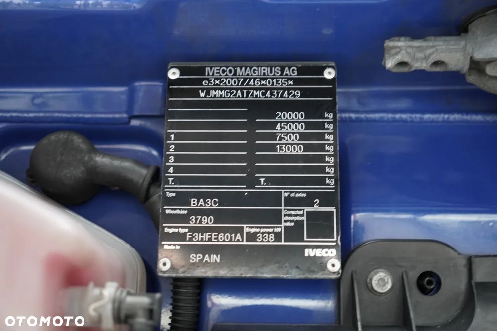 Iveco S-WAY / 460 / RETARDER /  LNG / - 37