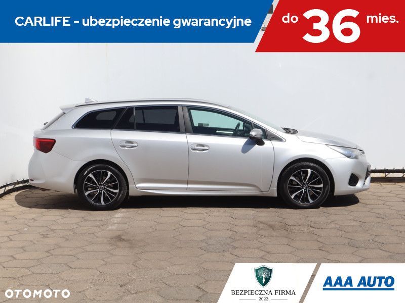 Toyota Avensis - 8