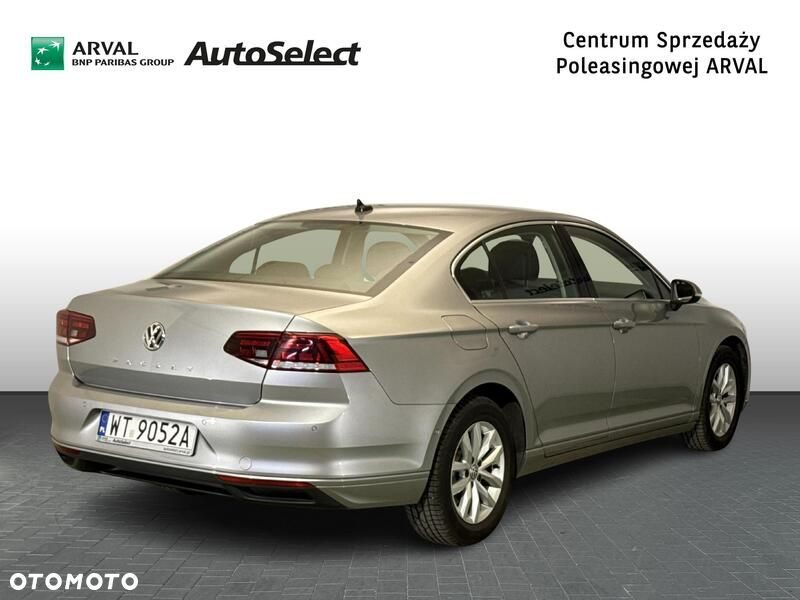 Volkswagen Passat - 6