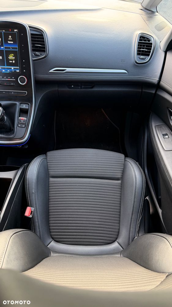 Renault Scenic - 15