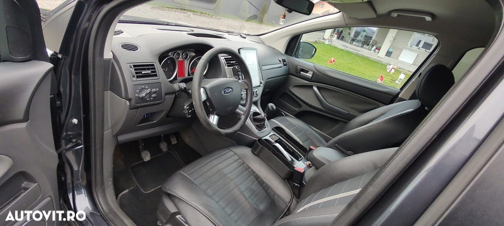 Ford Kuga 2.0 TDCi 2x4 Titanium - 27