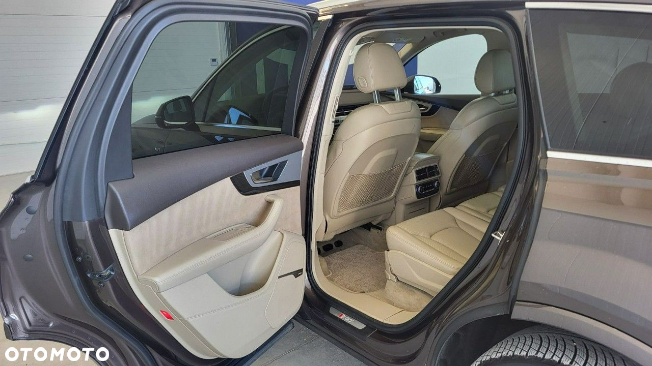 Audi SQ7 - 22