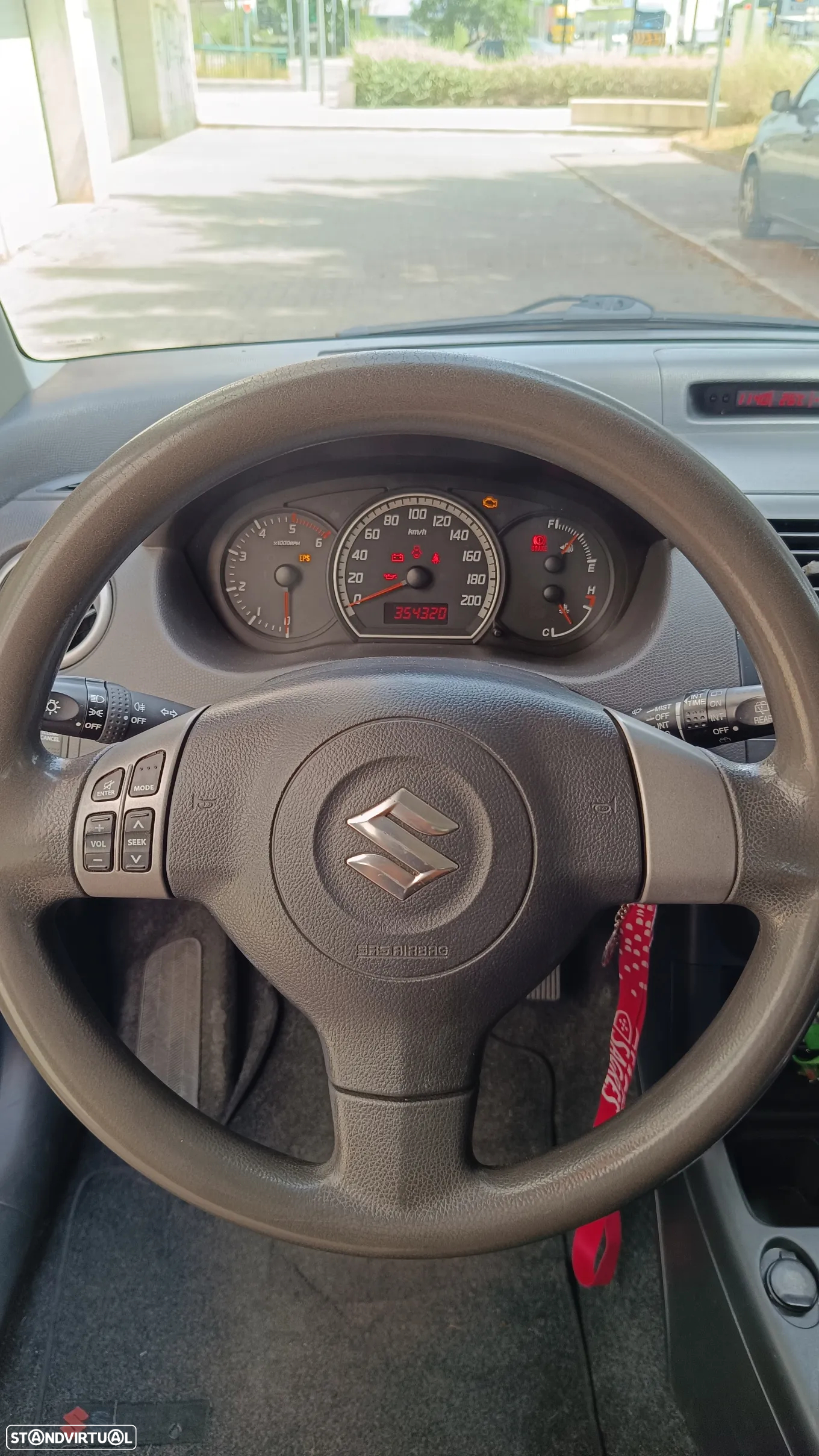 Suzuki Swift 1.3 DDiS GL - 9