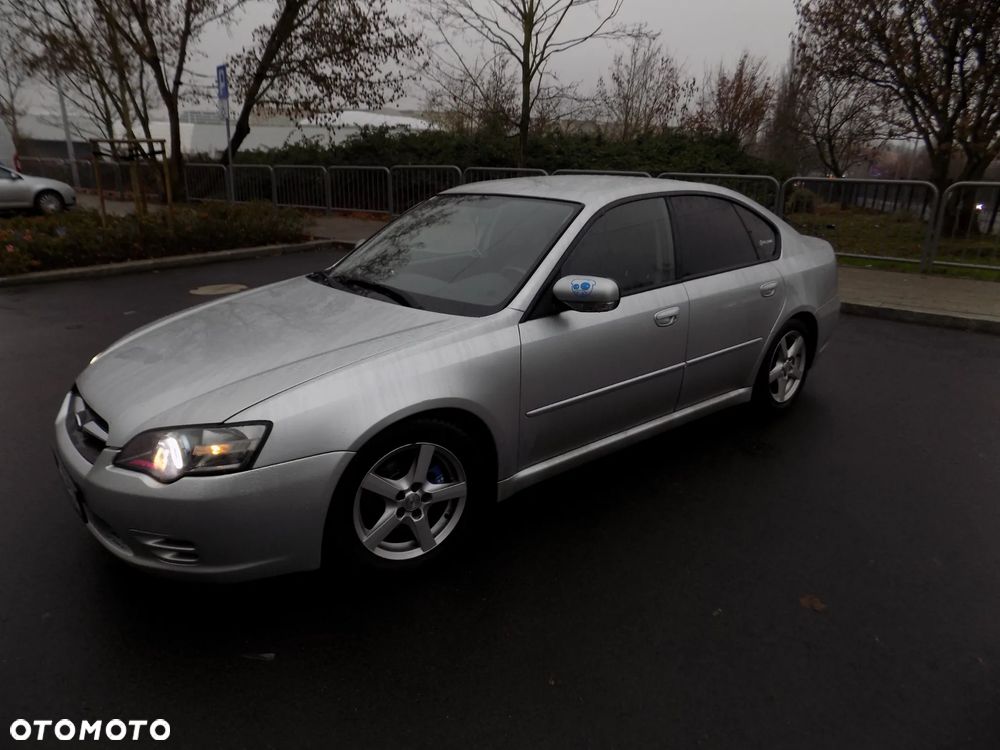Subaru Legacy 2.5i AT - 9