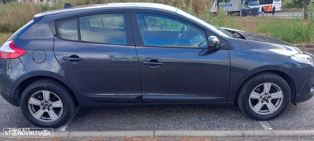 Renault Mégane 1.5 dCi Confort - 4