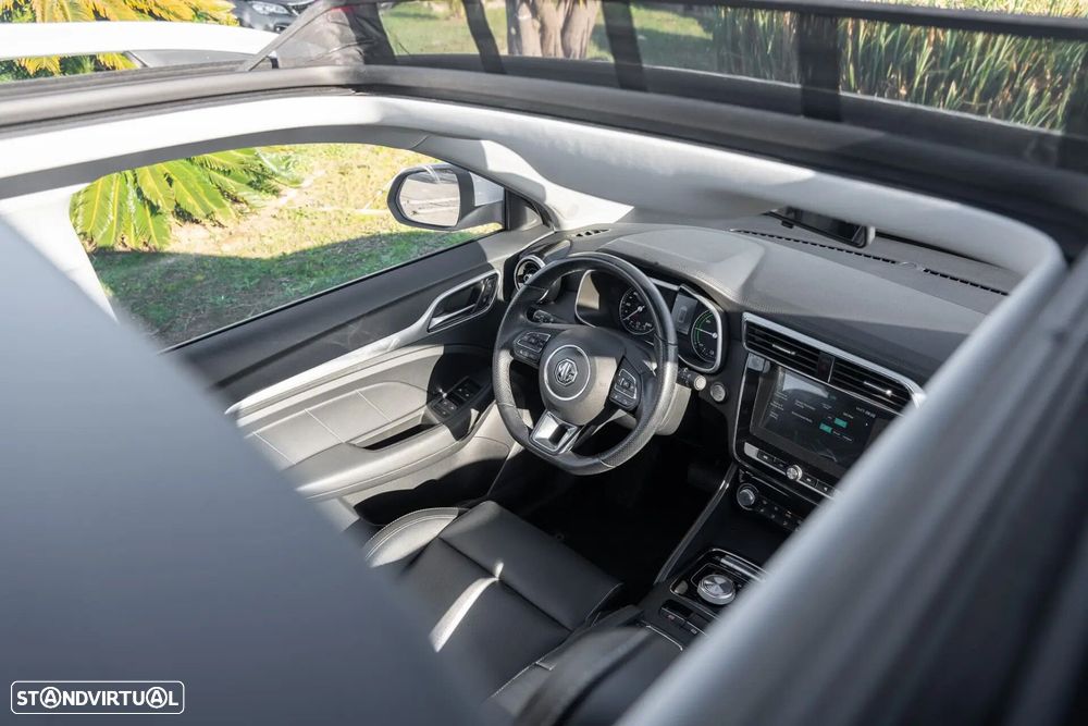 MG ZS EV 44.5 kWh Luxury - 19