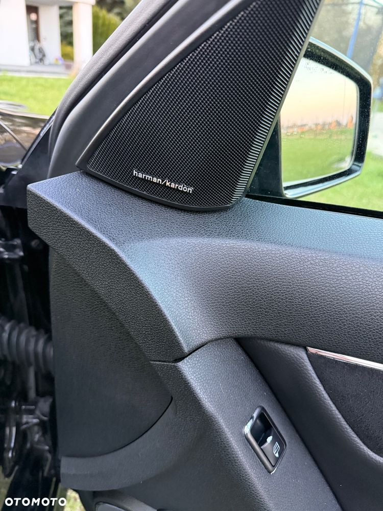 Mercedes-Benz Klasa C 180 Kompressor BlueEFFICIENCY Avantgarde - 17