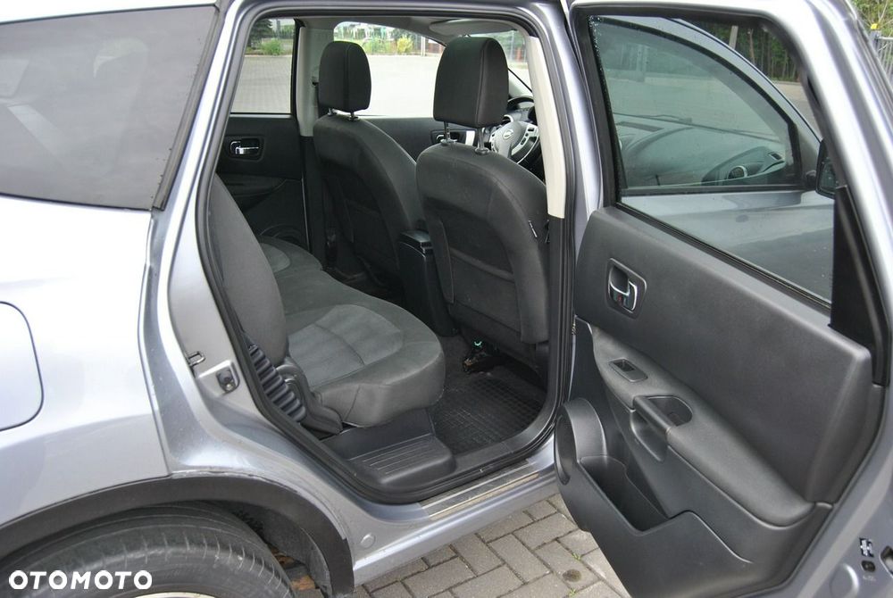 Nissan Qashqai 1.6 DCi 4x4 Tekna - 11