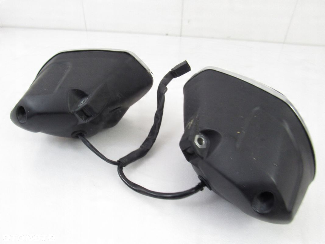 Lampa przód / reflektor Triumph Speed Triple 1050, 12r ABS - 11