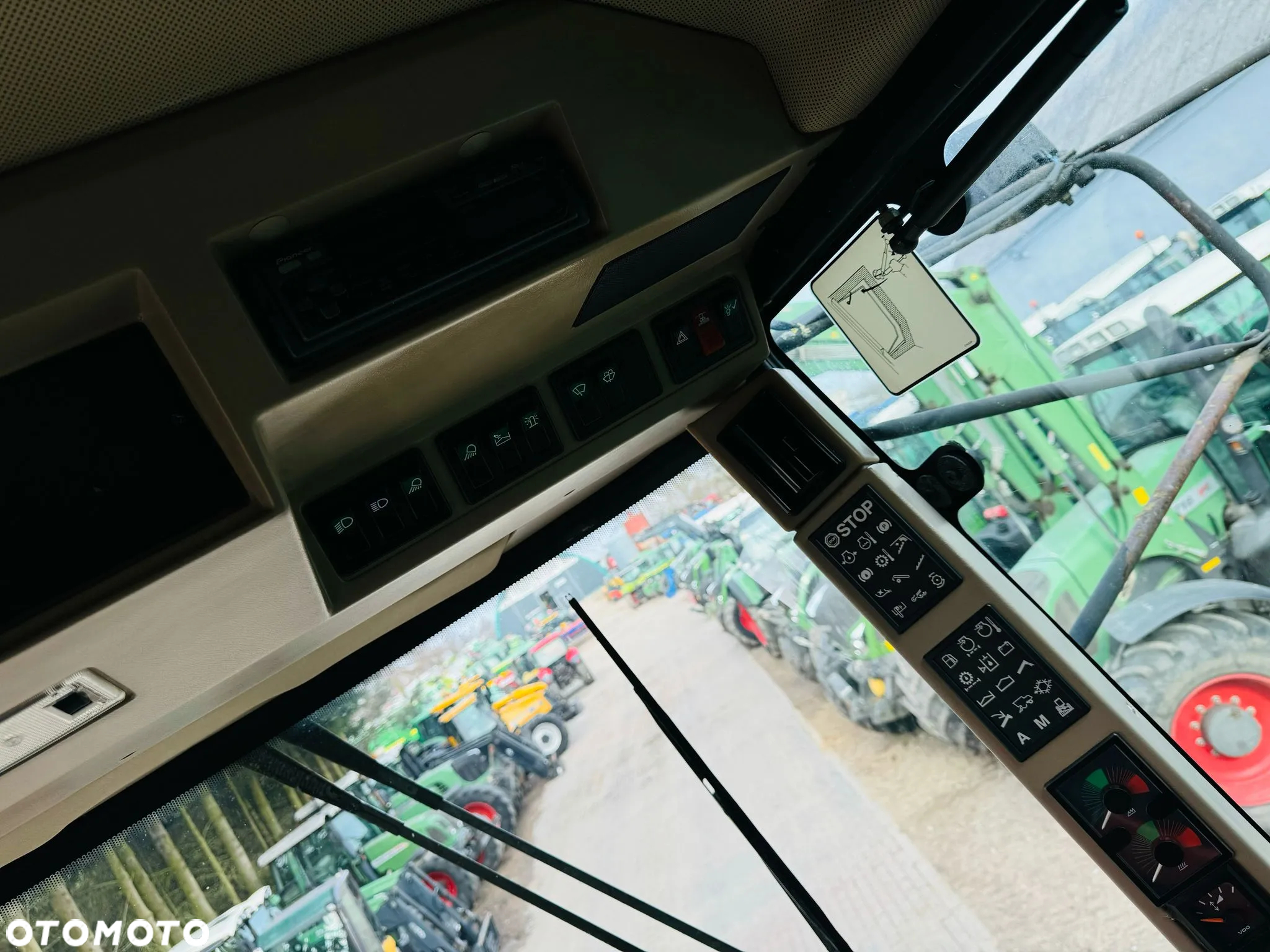 John Deere 2254 - 16