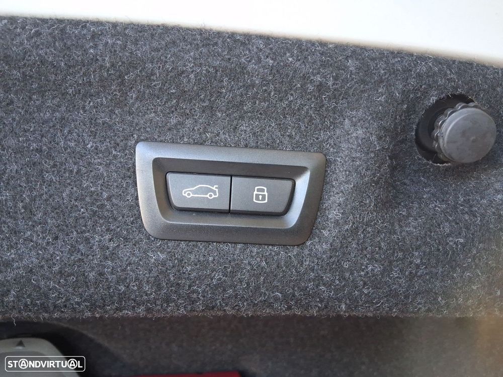 BMW 420 d Pack Desportivo M Pro Auto — fotografia 30