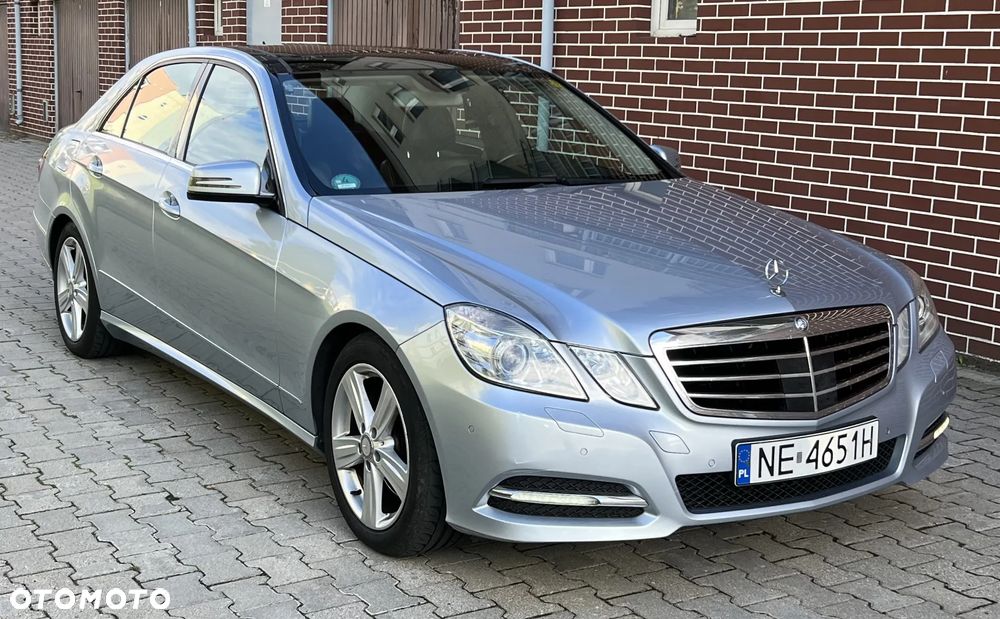 Mercedes-Benz Klasa E 300 BlueTEC Hybrid Avantgarde - 31