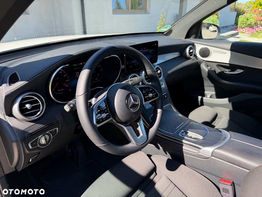 Mercedes-Benz GLC - 22