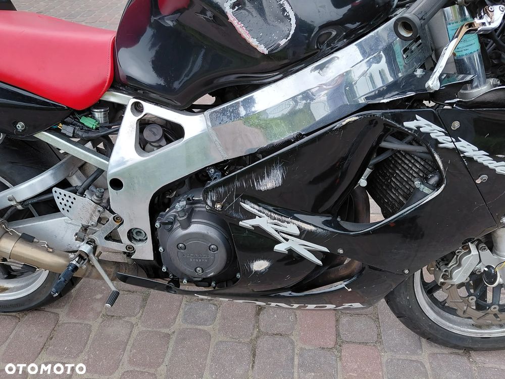 Honda CBR - 13