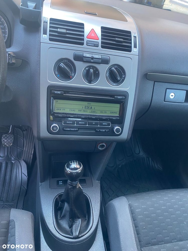 Volkswagen Touran 1.9 TDI Conceptline - 2