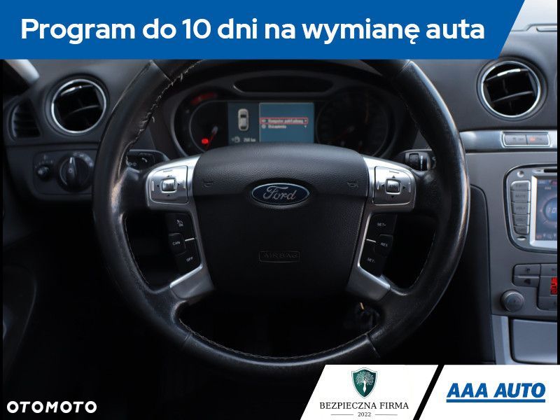 Ford S-Max - 19