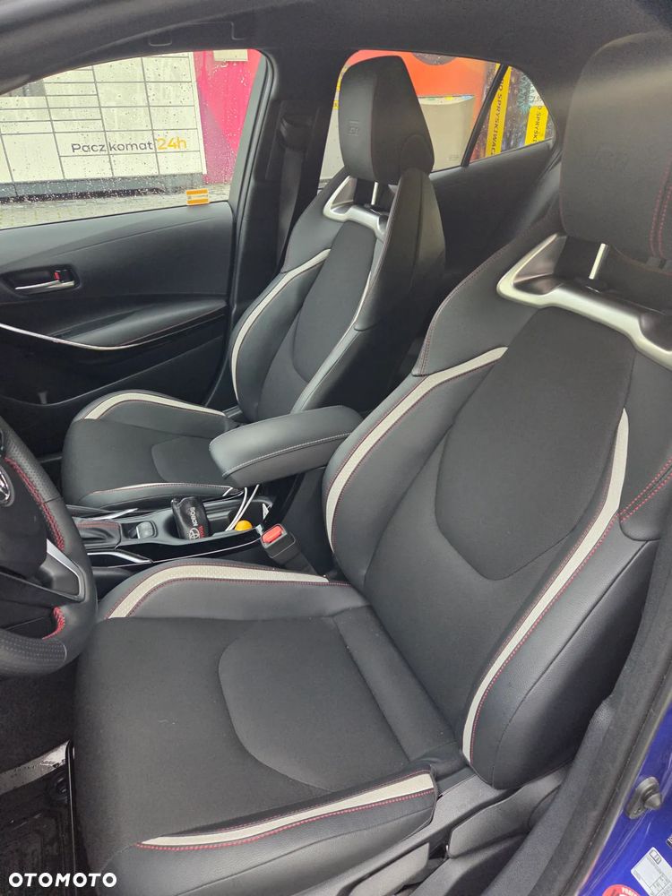 Toyota Corolla 1.8 Hybrid GR Sport Dynamic - 29