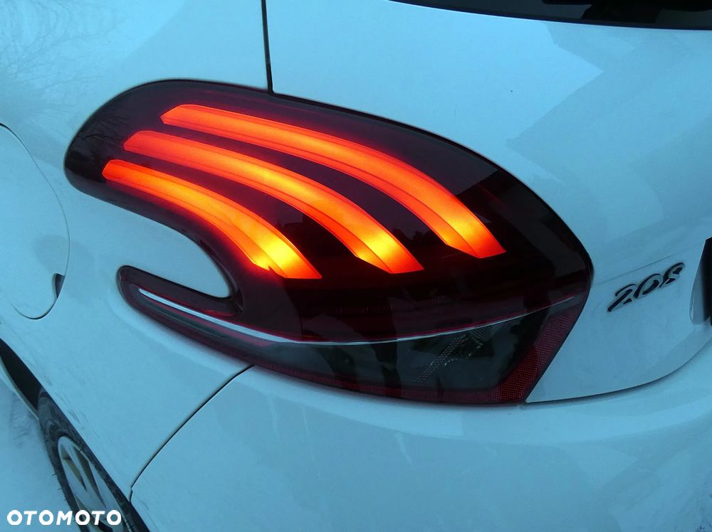 Peugeot 208 1.2 PureTech Active - 11