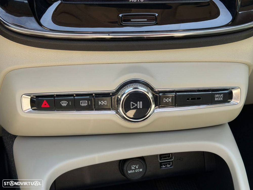 Volvo XC 40 1.5 T5 PHEV Inscription - 54