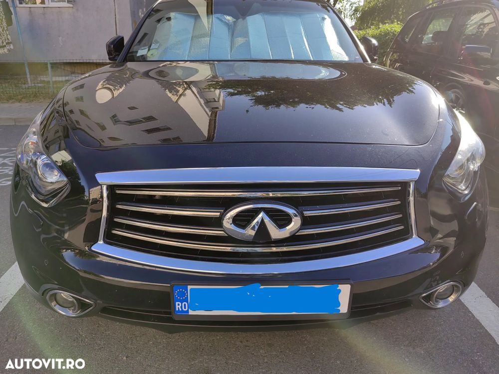Infiniti Q70 - 4