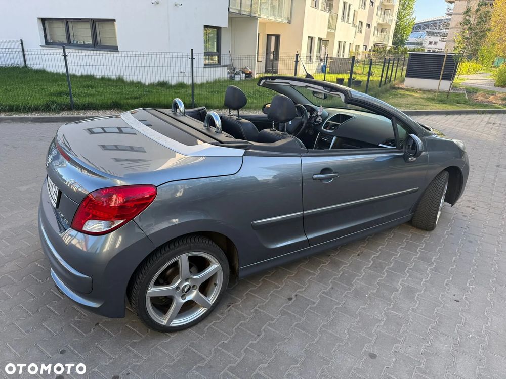 Peugeot 207 CC - 15