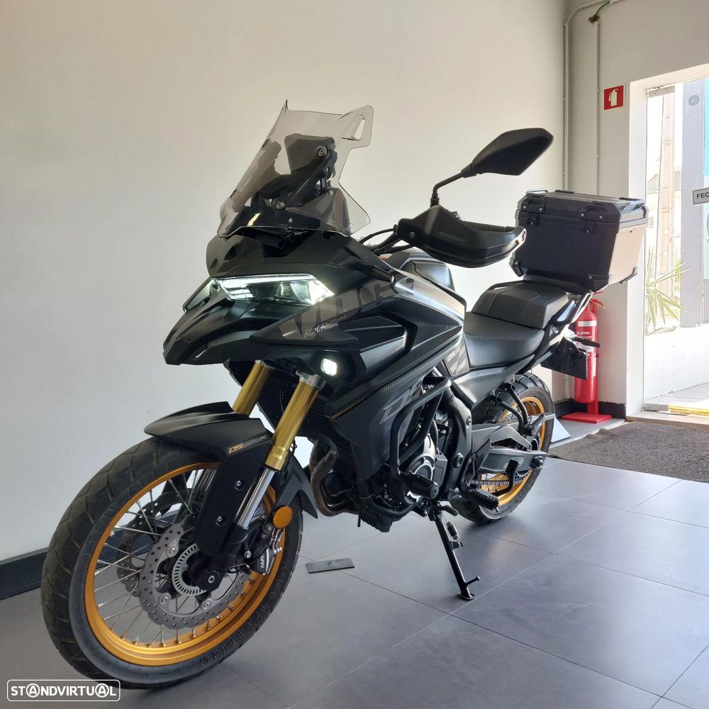 Voge 525DSX - 7