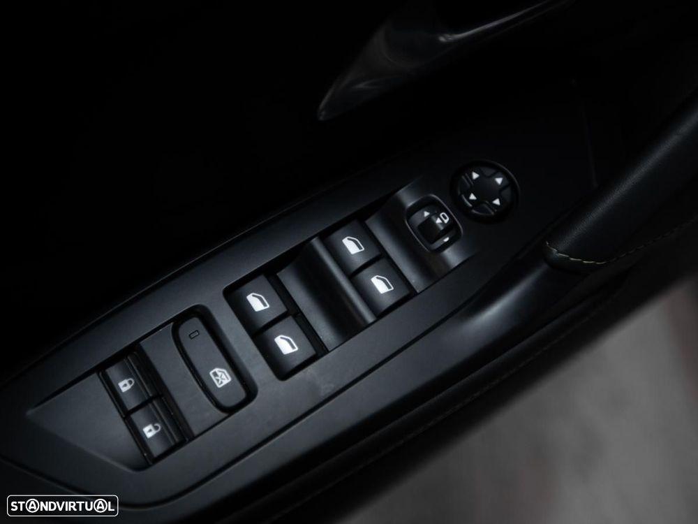 Peugeot 408 1.6 Hybrid GT e-EAT8 - 13