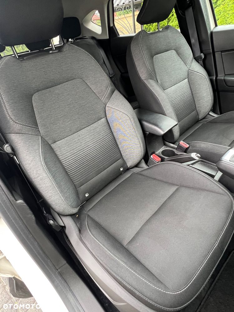 Renault Captur TCe 100 INTENS - 37