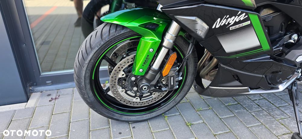 Kawasaki Ninja 1000 SX - 30