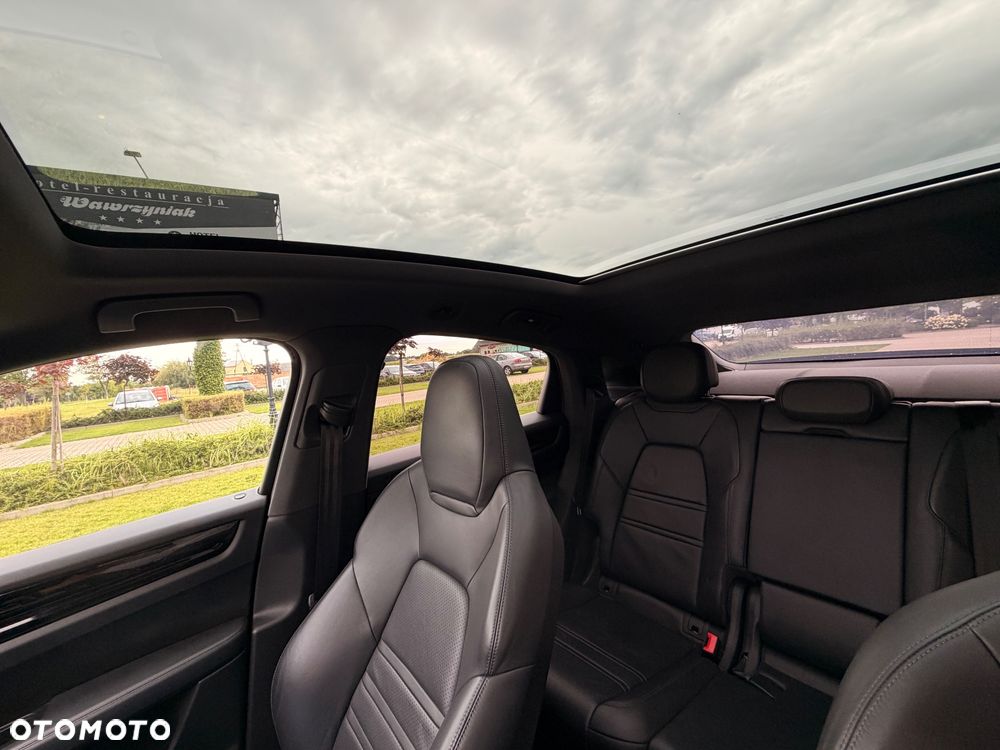 Porsche Cayenne E-Hybrid Platinum Edition - 33