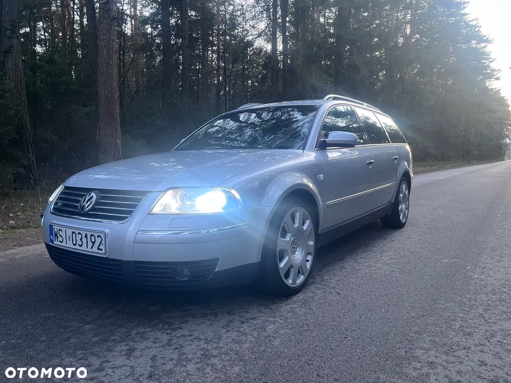 Volkswagen Passat 2.8 V6 4Motion Highline - 8