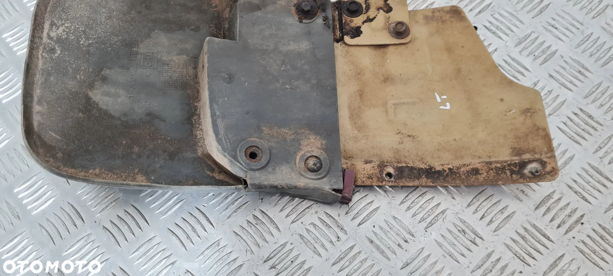 Nissan Terrano II Chlapacz Lewy Prawy Przód Tył - 12