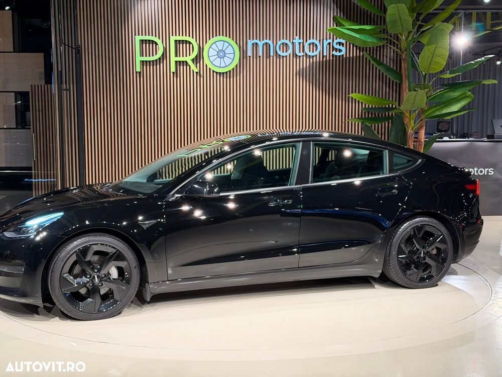 Tesla Model 3 - 17