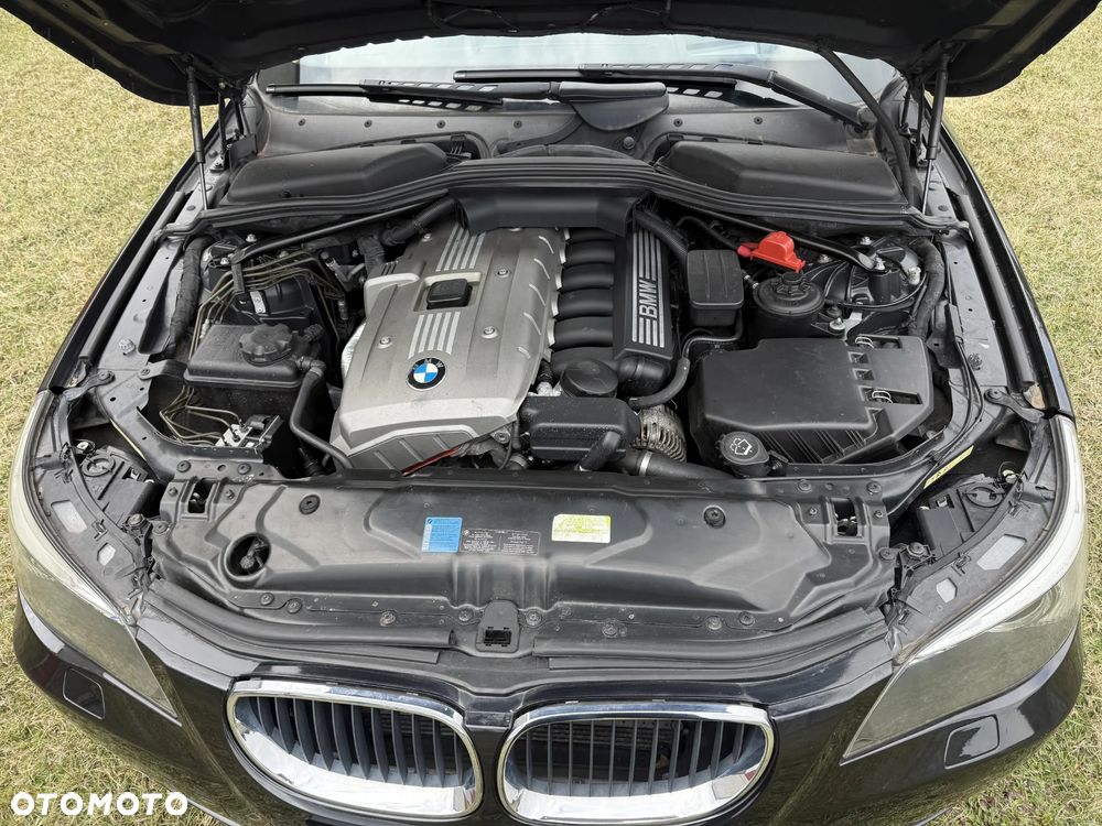 BMW Seria 5 530i - 9