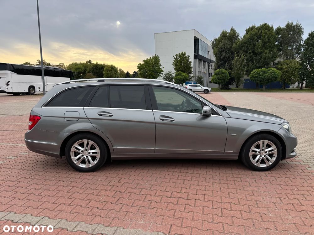 Mercedes-Benz Klasa C 180 CGI BlueEff Avantgarde - 7