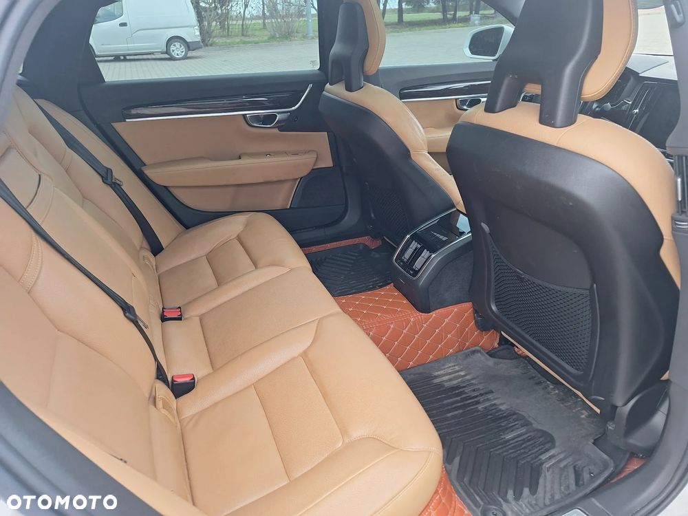 Volvo S90 T6 AWD Momentum - 11