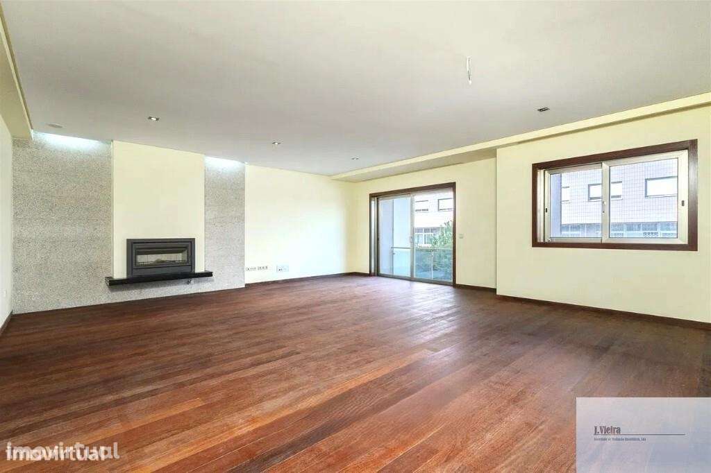 Moradia T4 nova centro de Gaia - Grande imagem: 3/8