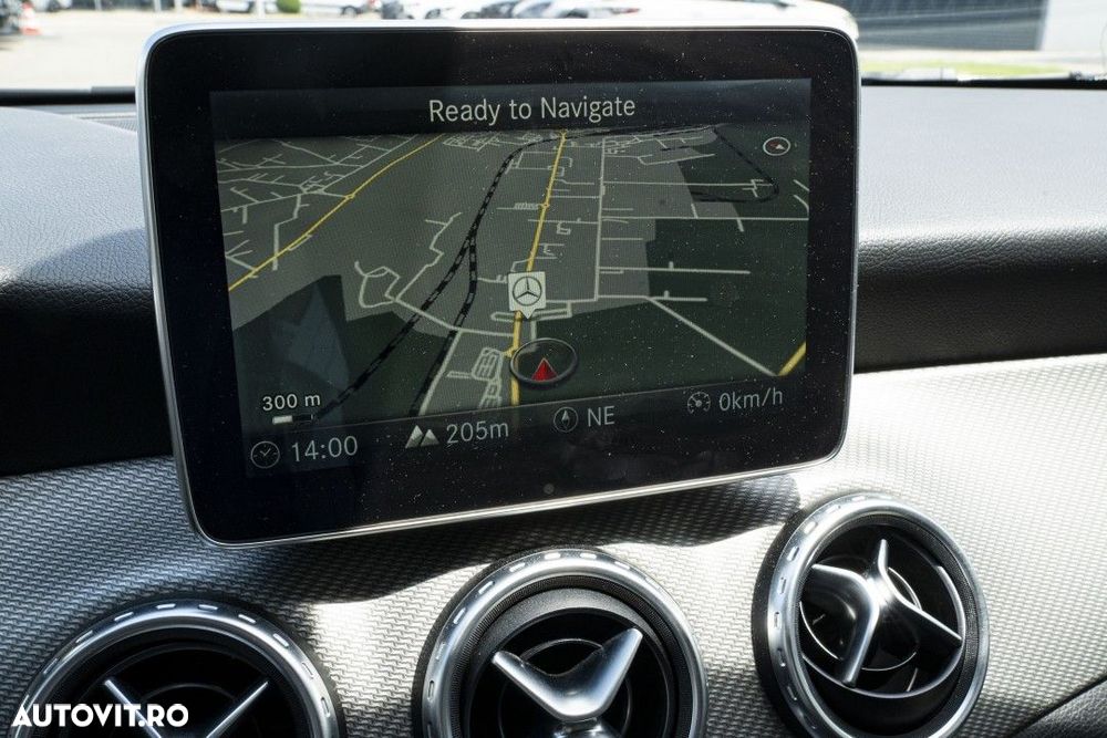 Mercedes-Benz GLA - 40