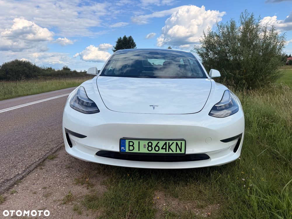Tesla Model 3 - 6