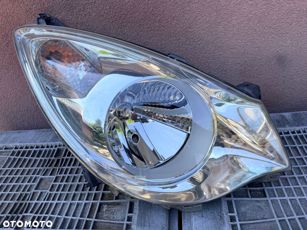 Lampa przednia OPEL AGILA B PRAWA EUROPA ORYGINALNA VALEO - 1